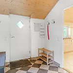 Samine - 2km From The Sea By Interhome *